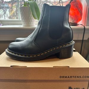 Dr Martens Women’s Cadence Chelsea Boot